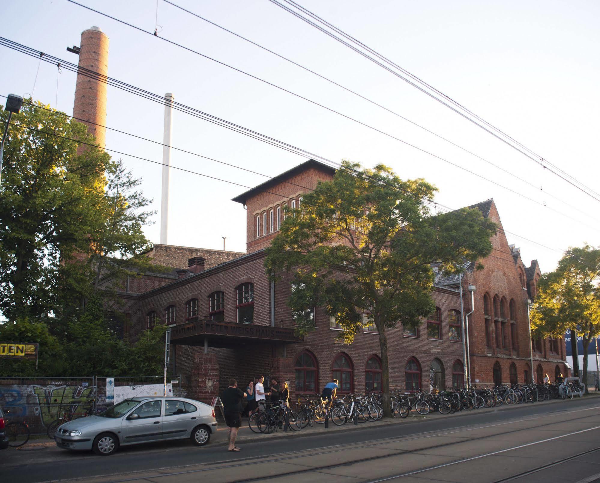 Subraum Hostel รอสต็อค ภายนอก รูปภาพ